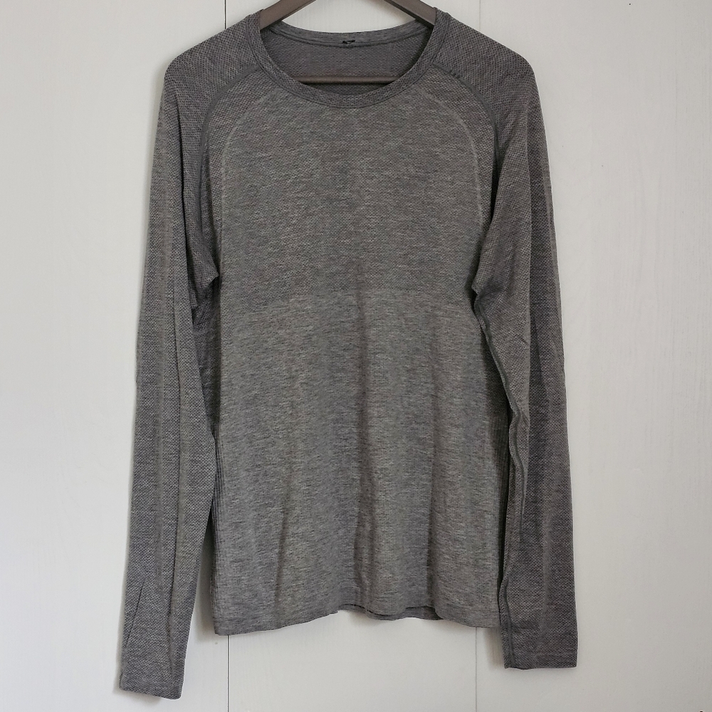 Lululemon Mens XL Gray Stripe Metal Vent Tech Long Sleeve Live in Practice